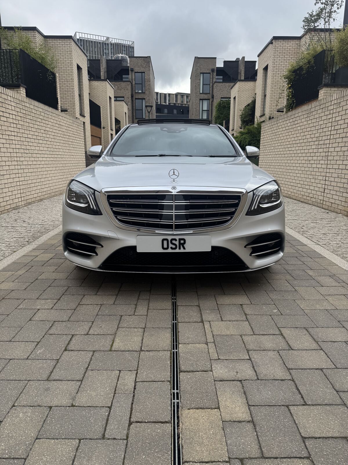Mercedes-Benz S-Class flagship